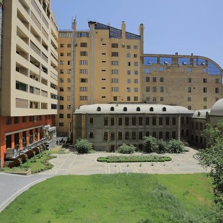יירבאן Danube Apartment By Downtown Inn מראה חיצוני תמונה